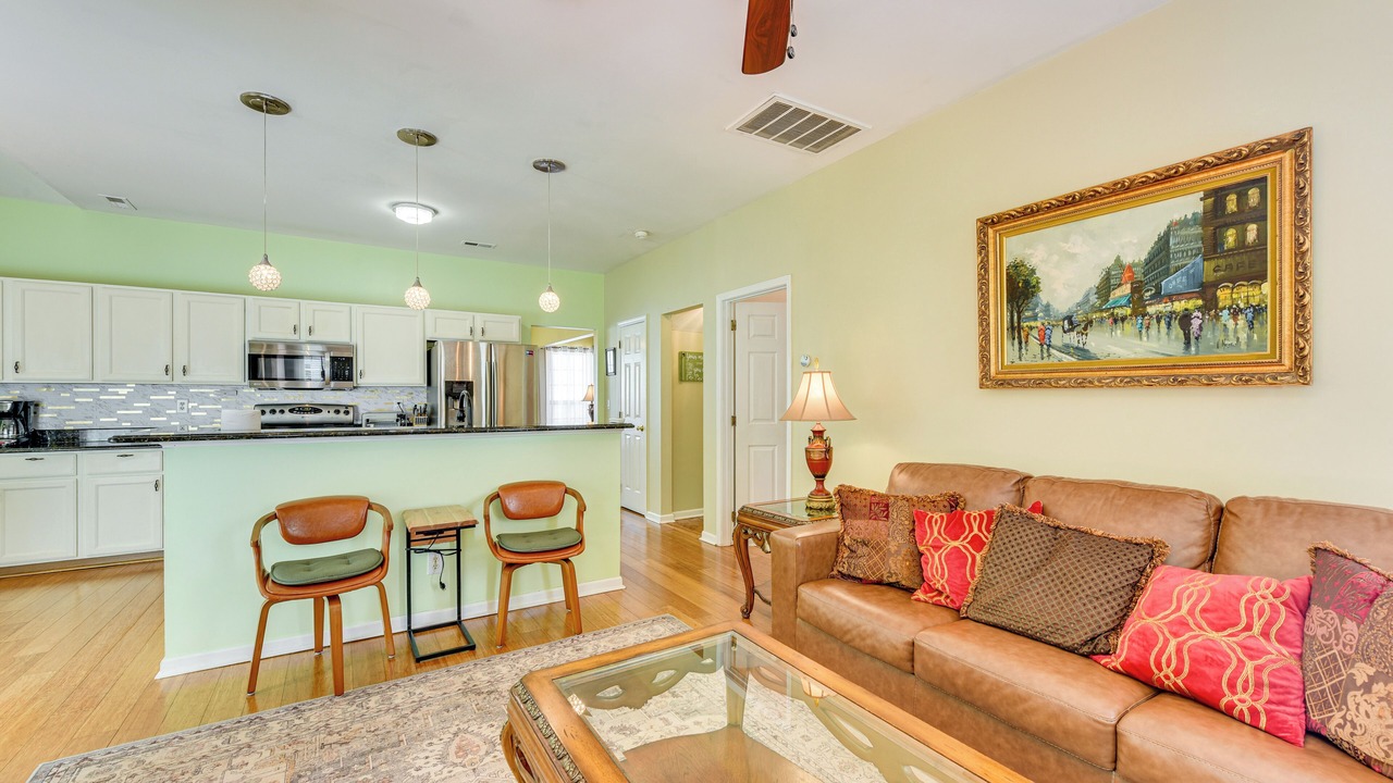 Photo of Livingroom in Matthews