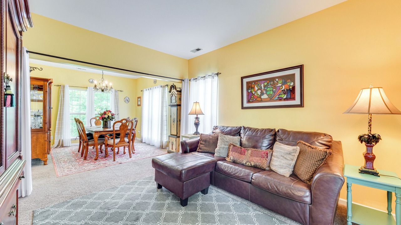 Photo of Livingroom in Matthews