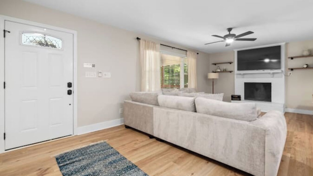 Photo of Livingroom in Wake Forest
