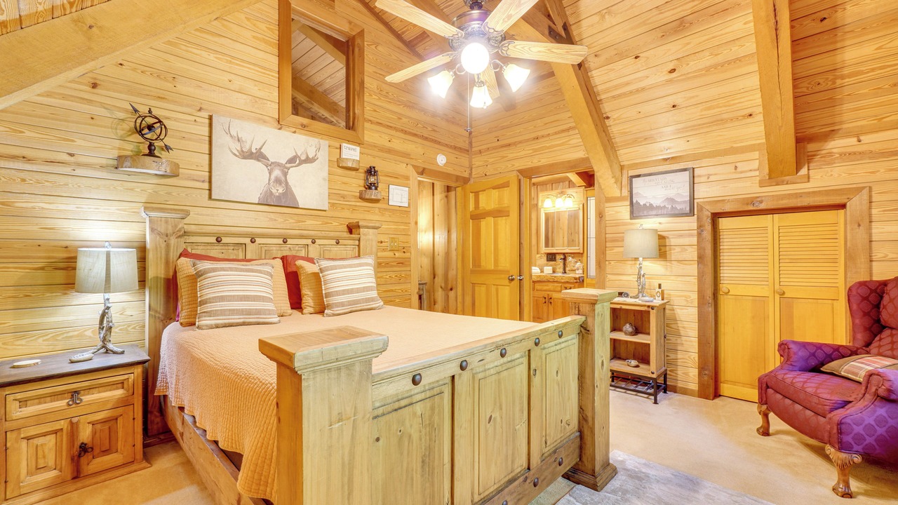 Photo of Bedroom in Wears Valley
