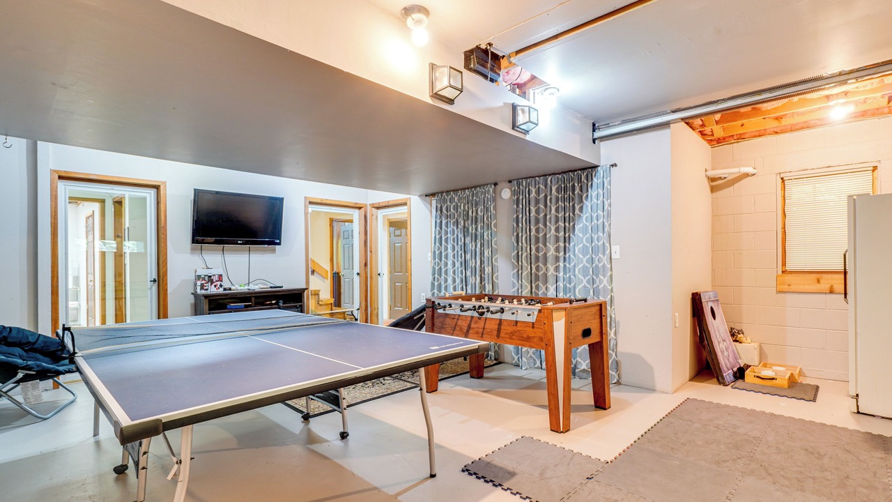 Photo of Bedroom in Wears Valley