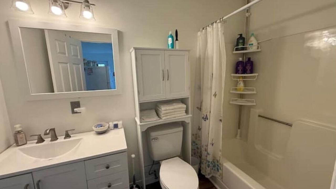 Photo of Bathroom in Woodlawn