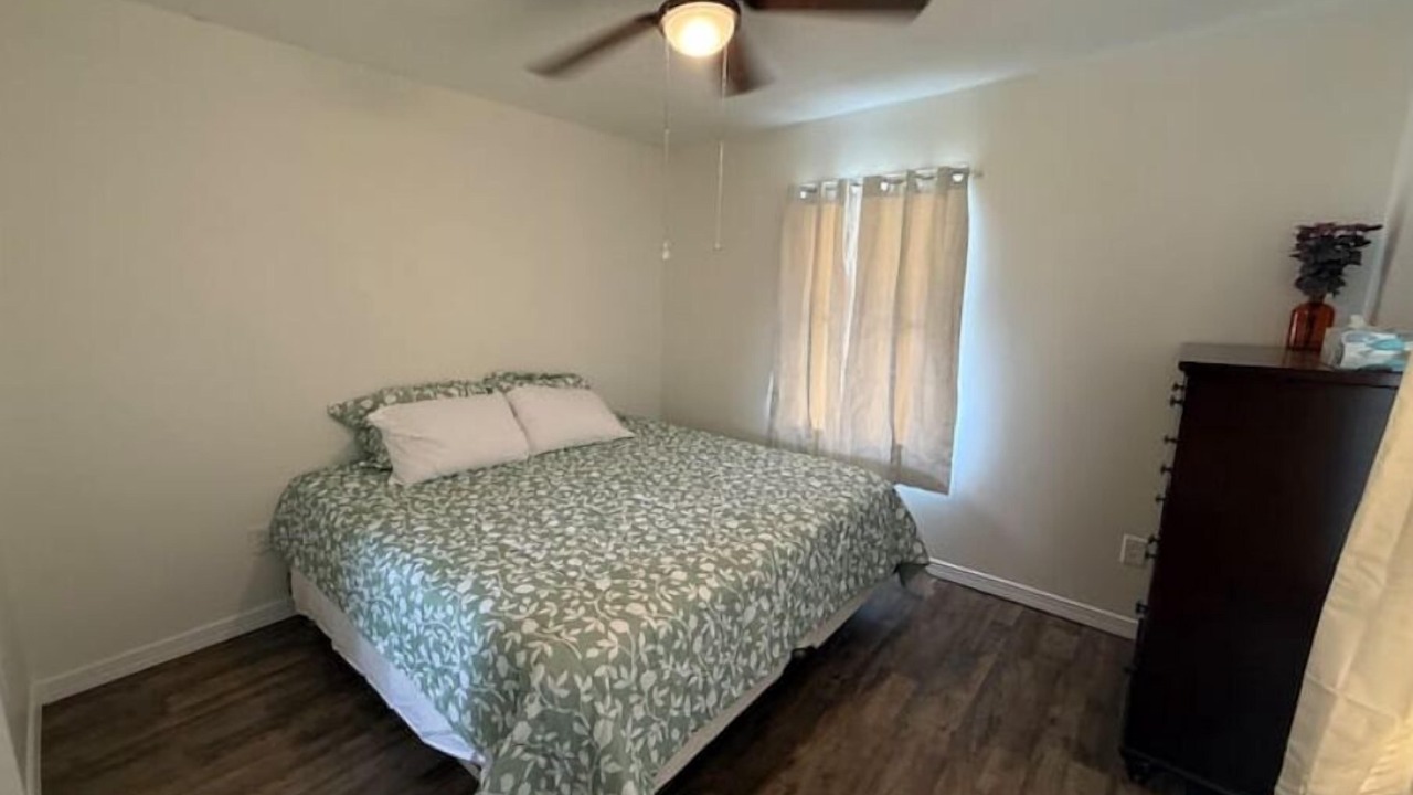 Photo of Bedroom in Woodlawn