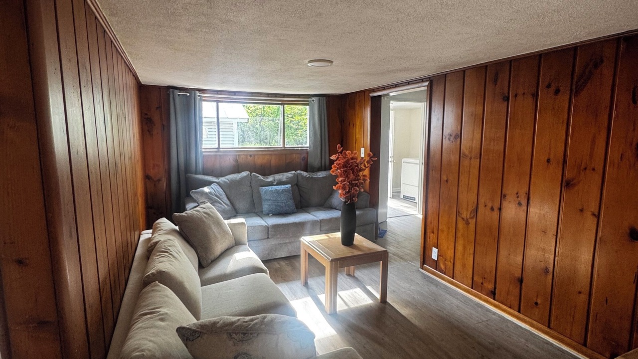 Photo of Livingroom in Millersville