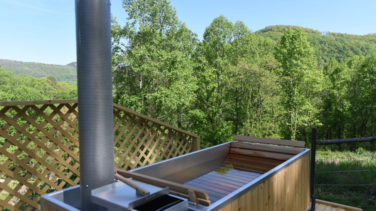Photo of Outdoor in Hendersonville