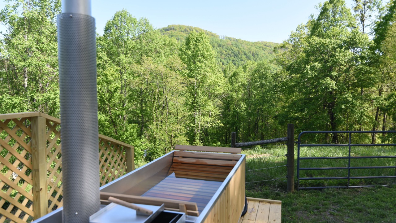 Photo of Outdoor in Hendersonville