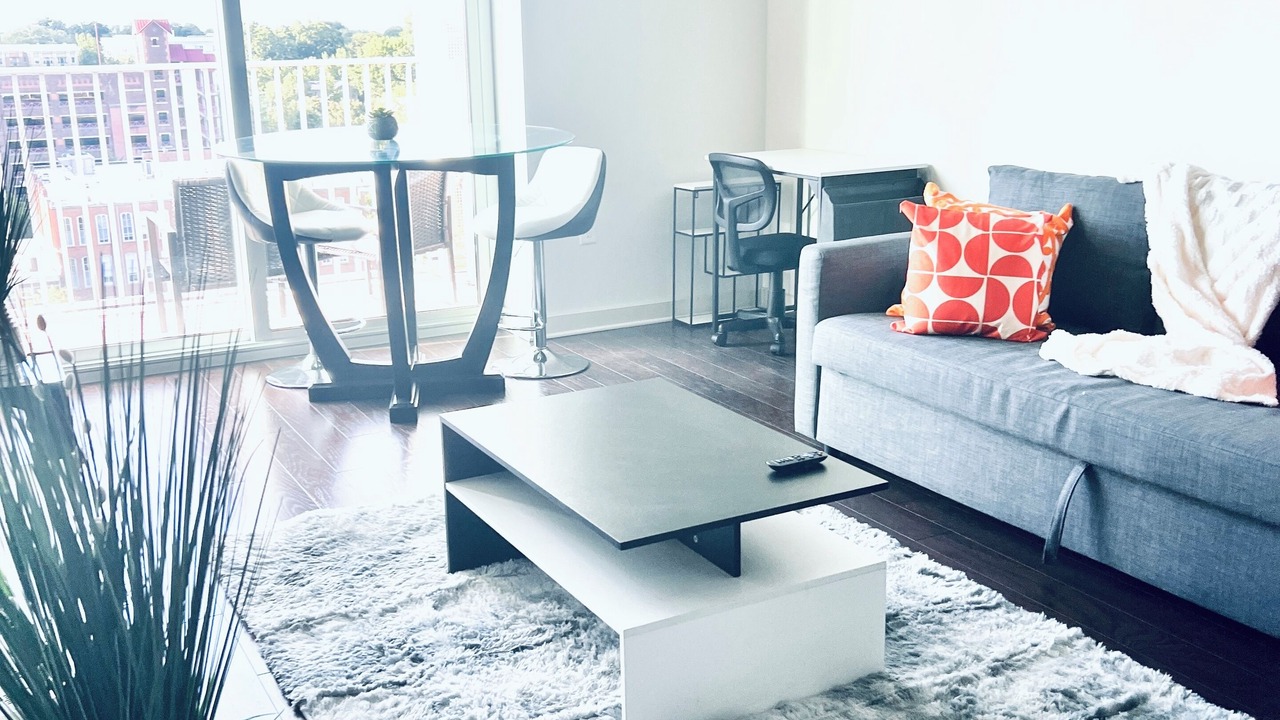 Photo of Livingroom in Downtown
