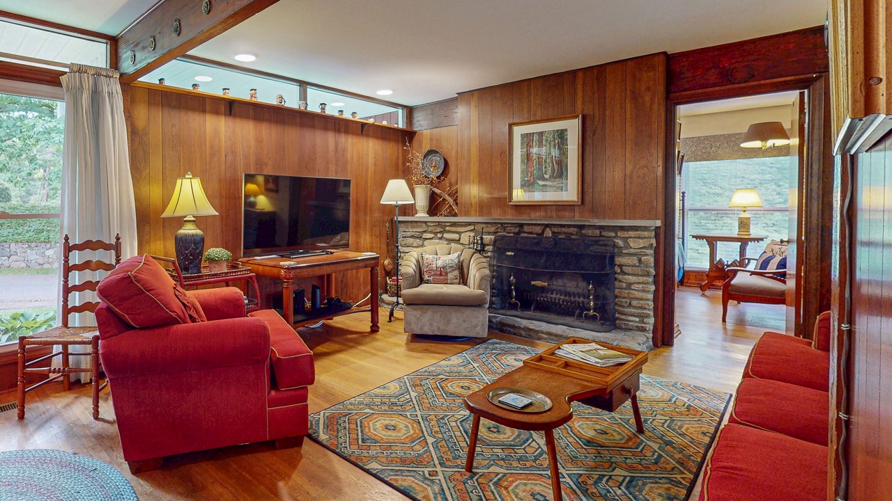 Photo of Livingroom in Lake Junaluska