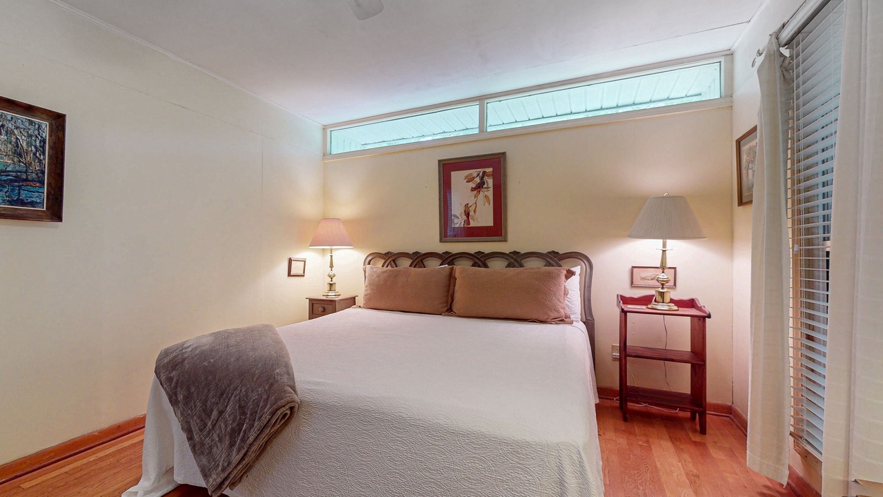 Photo of Bedroom in Lake Junaluska