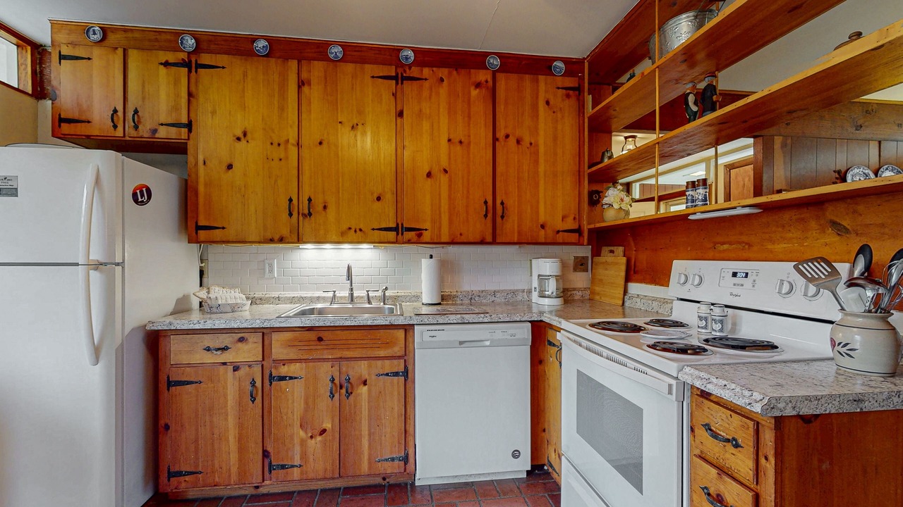 Photo of Kitchen in Lake Junaluska
