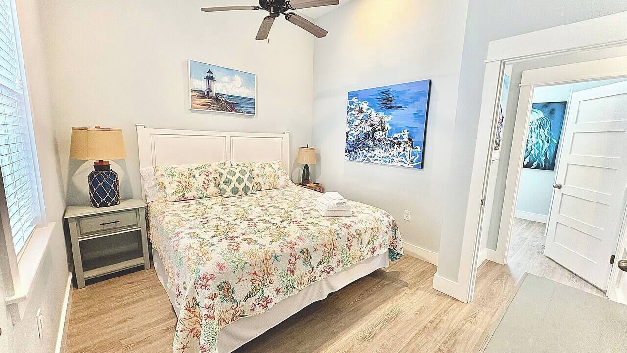 Photo of Bedroom in Corolla Light