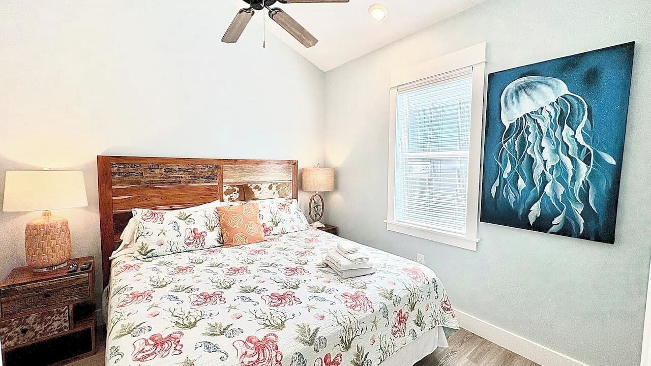 Photo of Bedroom in Corolla Light