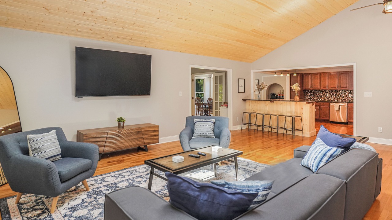 Photo of Livingroom in Mint Hill