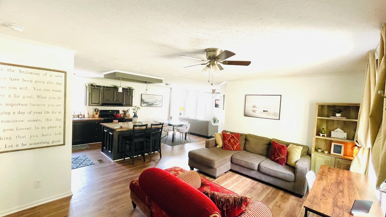 Photo of Livingroom in Troutman