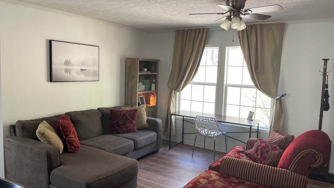 Photo of Livingroom in Troutman