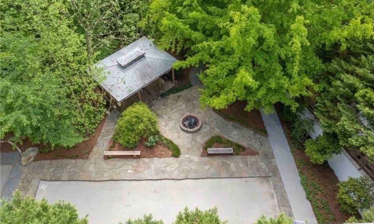 Photo of Outdoor in Southmont