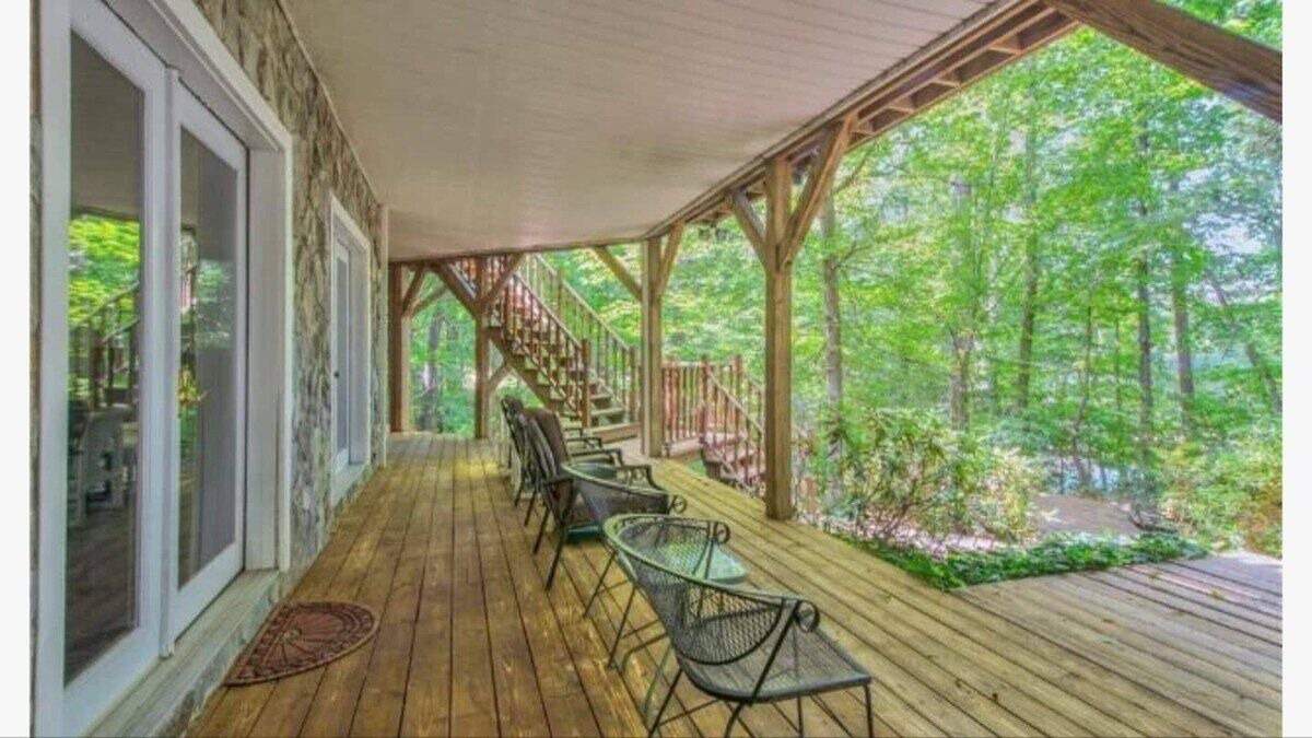 Photo of Patio Balcony in Southmont