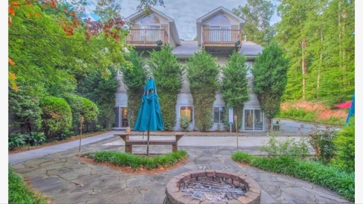 Photo of Outdoor in Southmont