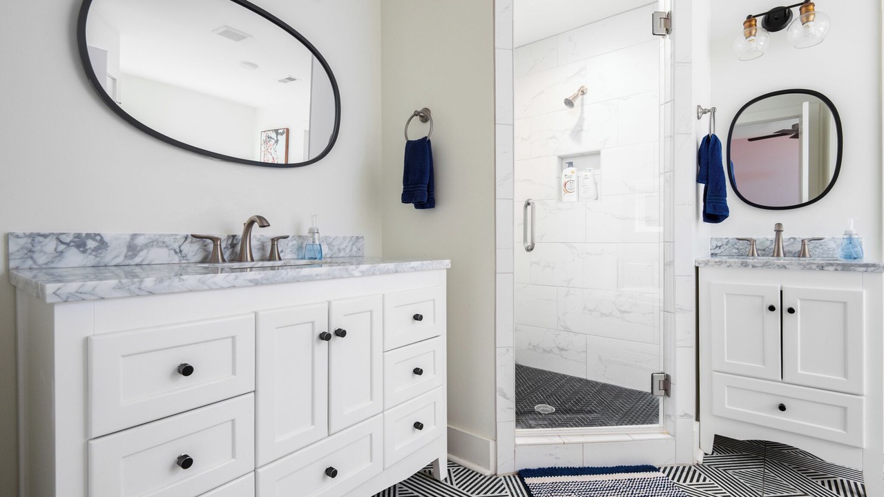 Photo of Bathroom in Cedar Grove