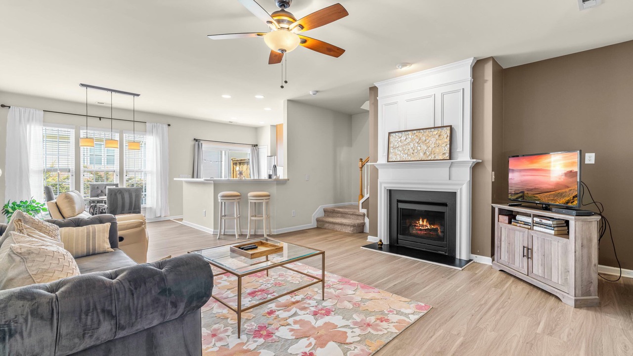 Photo of Livingroom in Northwest Raleigh