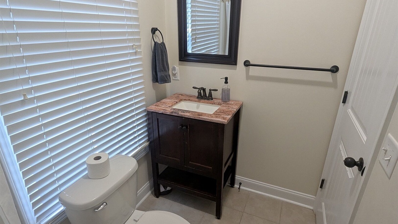 Photo of Bathroom in Thomas Square
