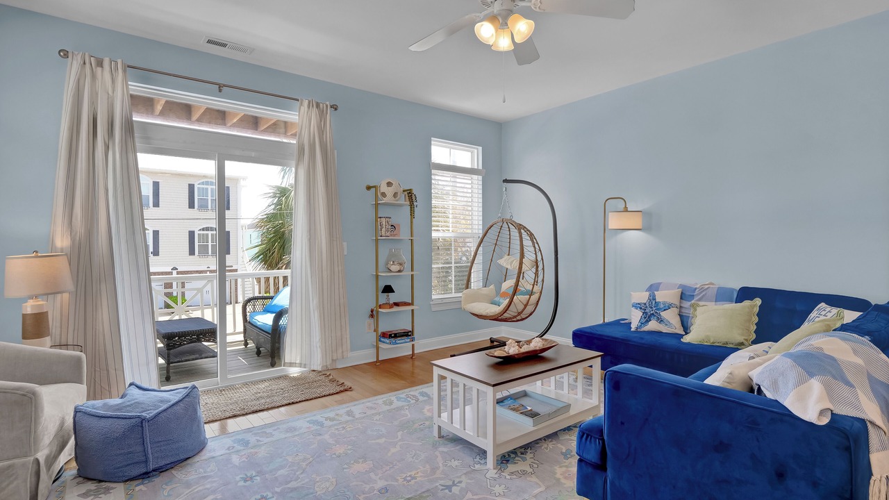 Photo of Livingroom in Wilmington Beach