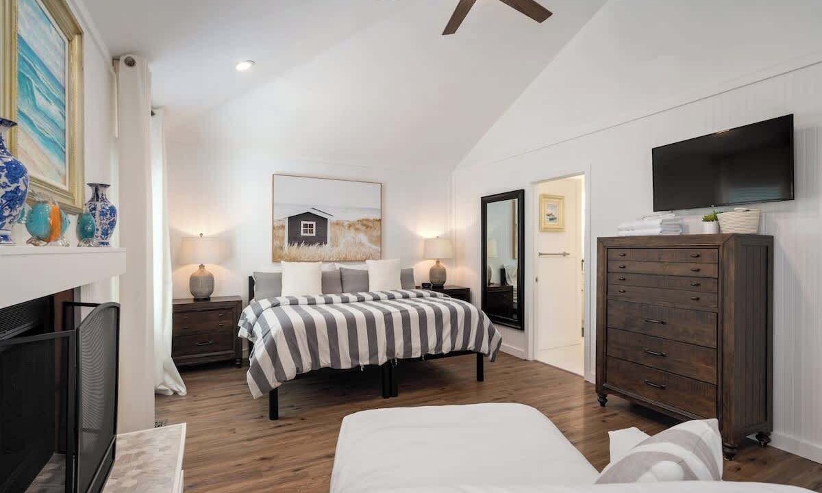 Photo of Bedroom in Southern Shores