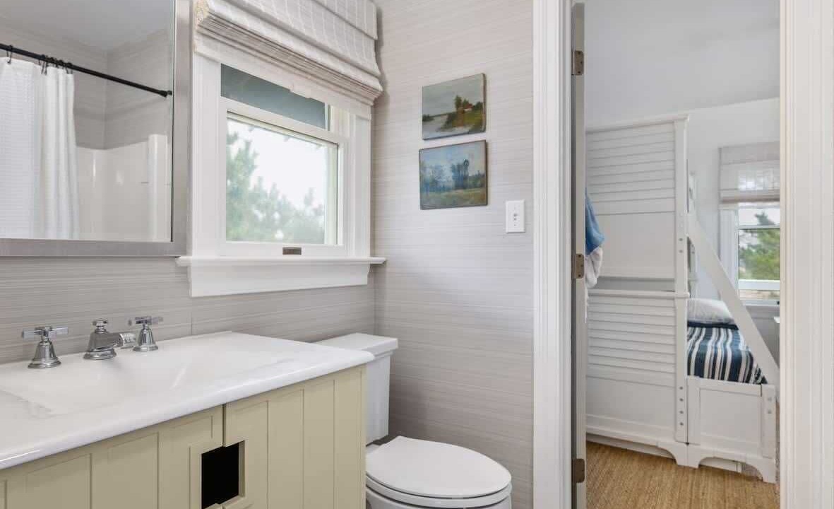Photo of Bathroom in Ocean Hill
