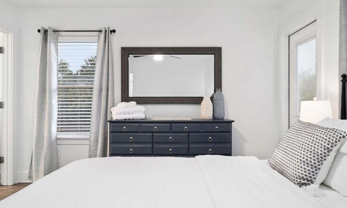 Photo of Bedroom in Colington