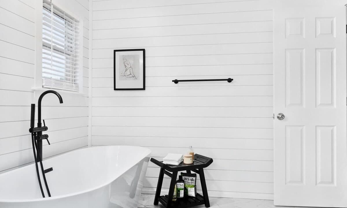 Photo of Bathroom in Colington
