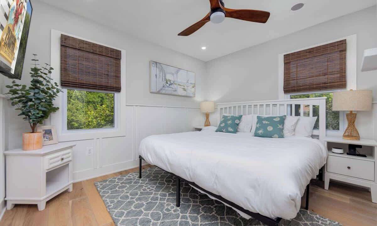 Photo of Bedroom in Colington