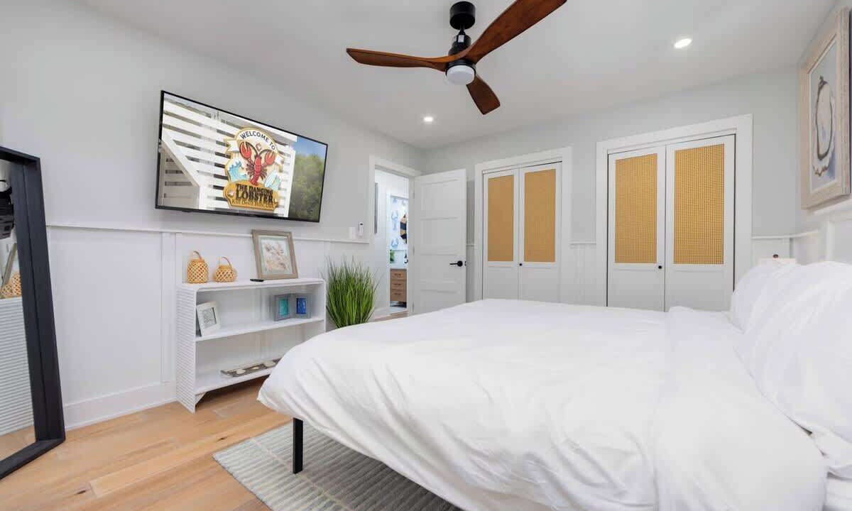 Photo of Bedroom in Colington