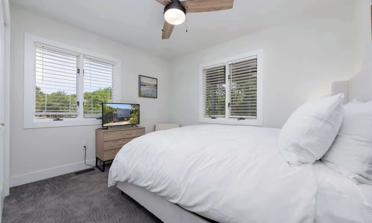 Photo of Bedroom in Southern Shores
