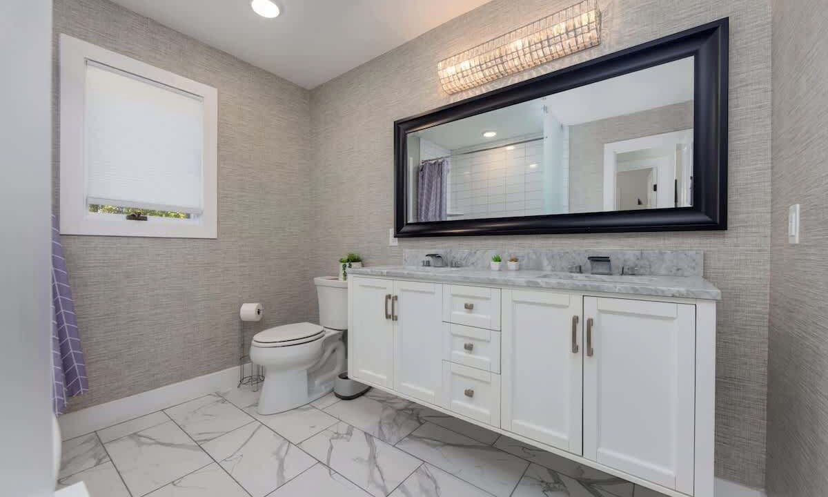 Photo of Bathroom in Southern Shores