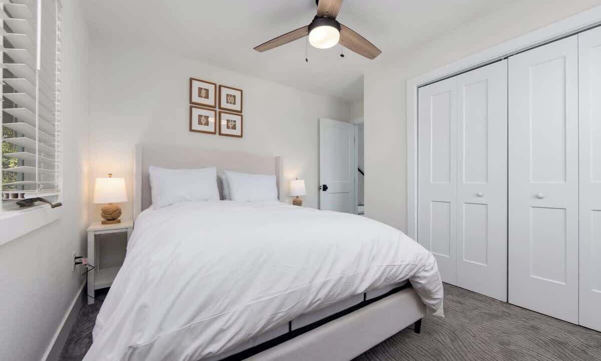 Photo of Bedroom in Southern Shores
