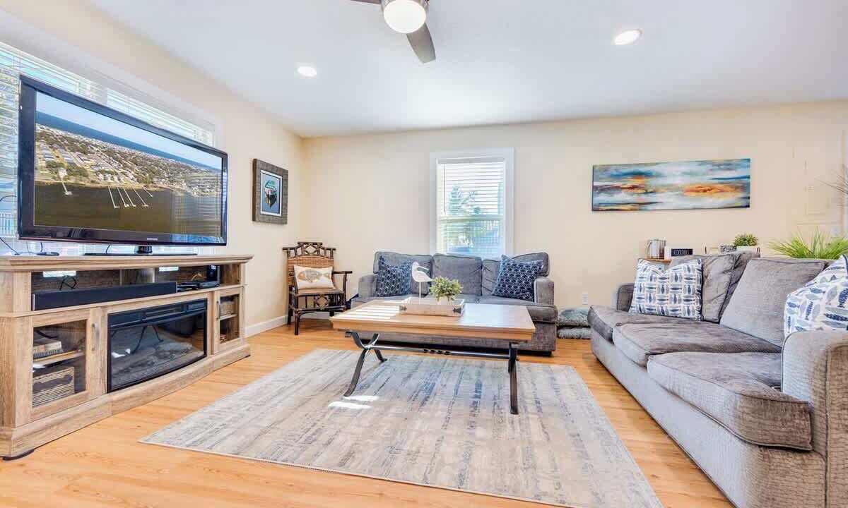 Photo of Livingroom in Colington