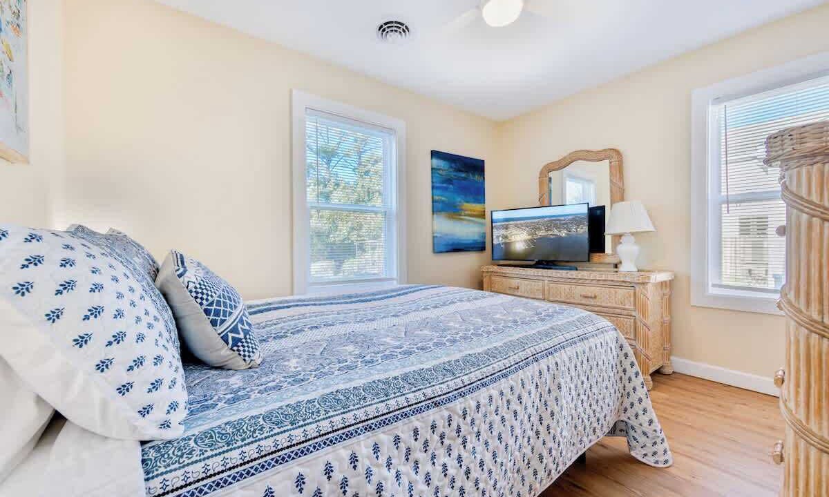 Photo of Bedroom in Colington