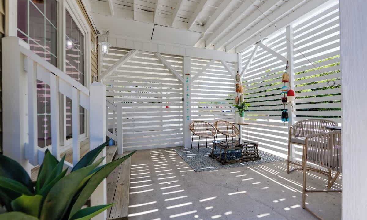Photo of Patio Balcony in Colington