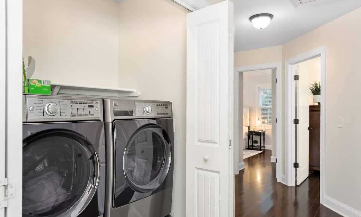Photo of Bedroom in Colington