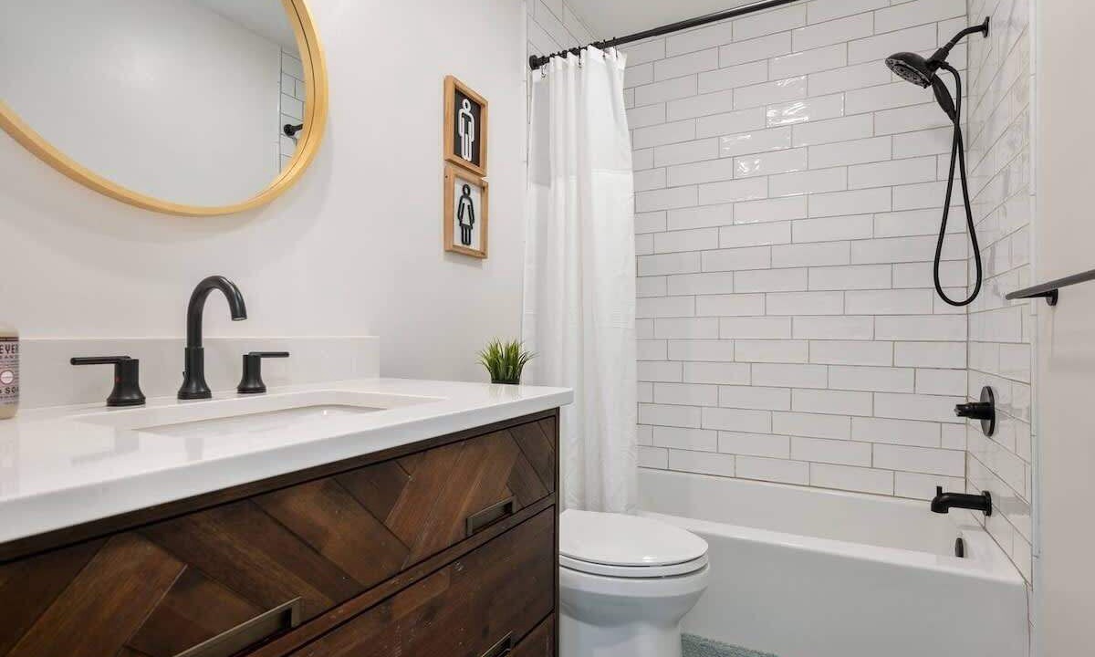 Photo of Bathroom in Duck