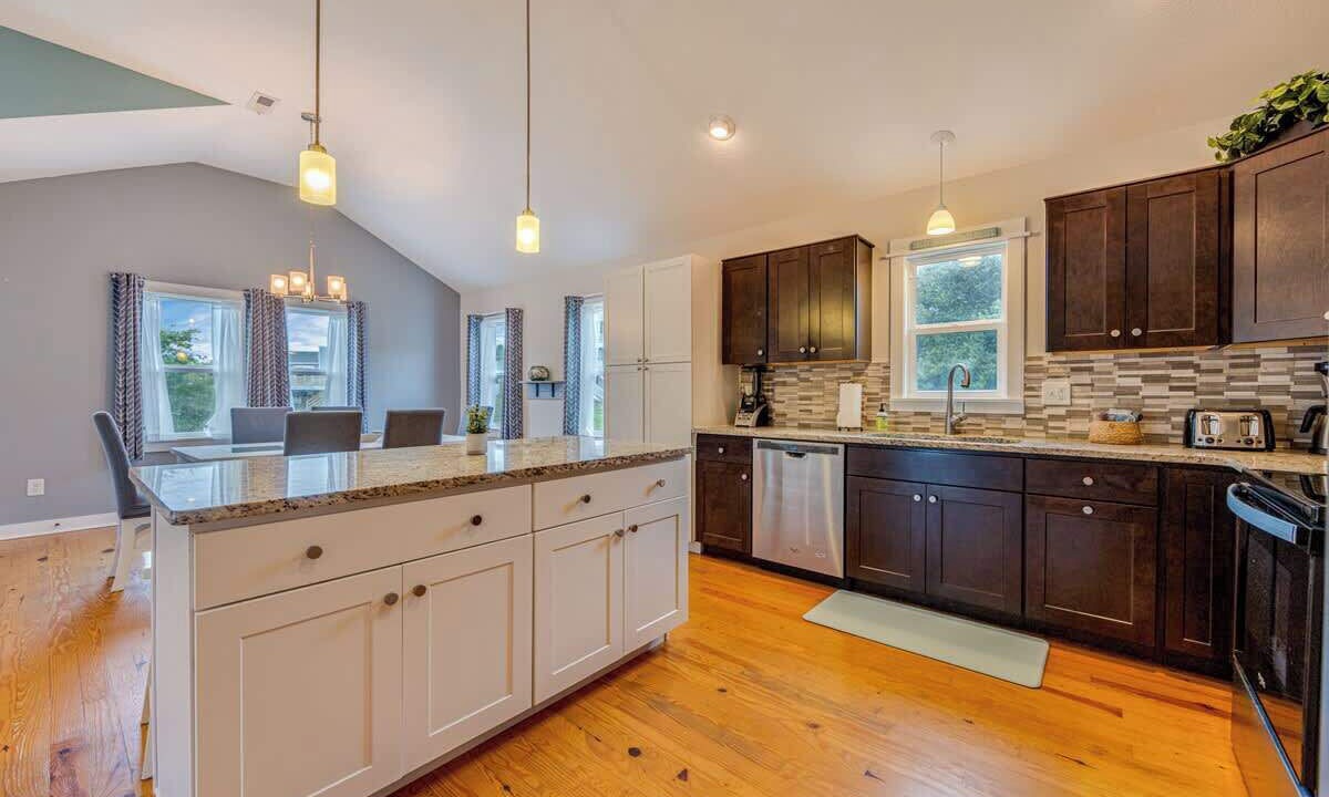 Photo of Kitchen in Sea Scape