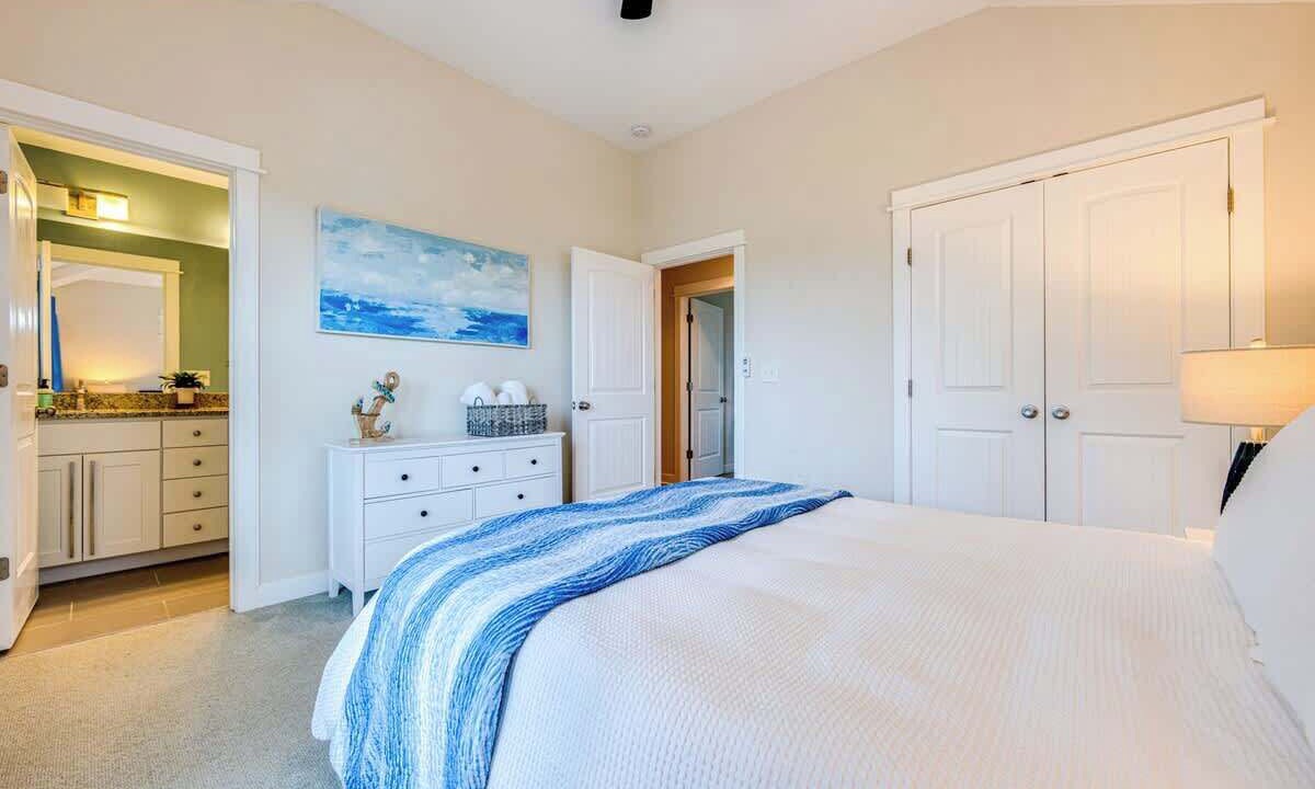 Photo of Bedroom in Sea Scape