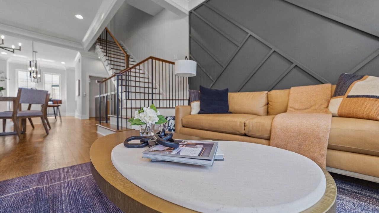 Photo of Livingroom in Downtown