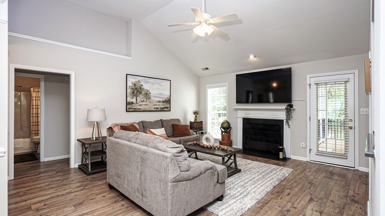 Photo of Livingroom in Waxhaw