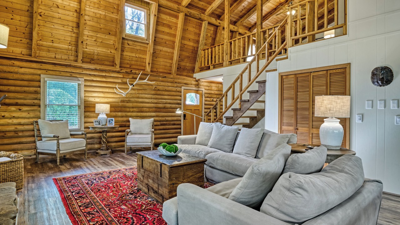 Photo of Livingroom in Highlands Hills