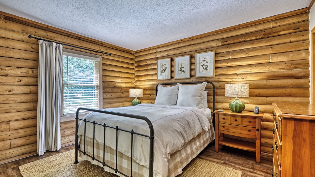 Photo of Bedroom in Highlands Hills