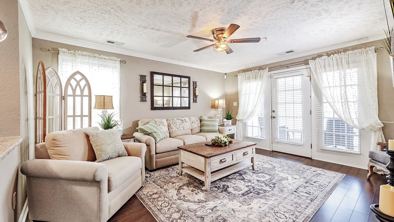 Photo of Livingroom in Westover