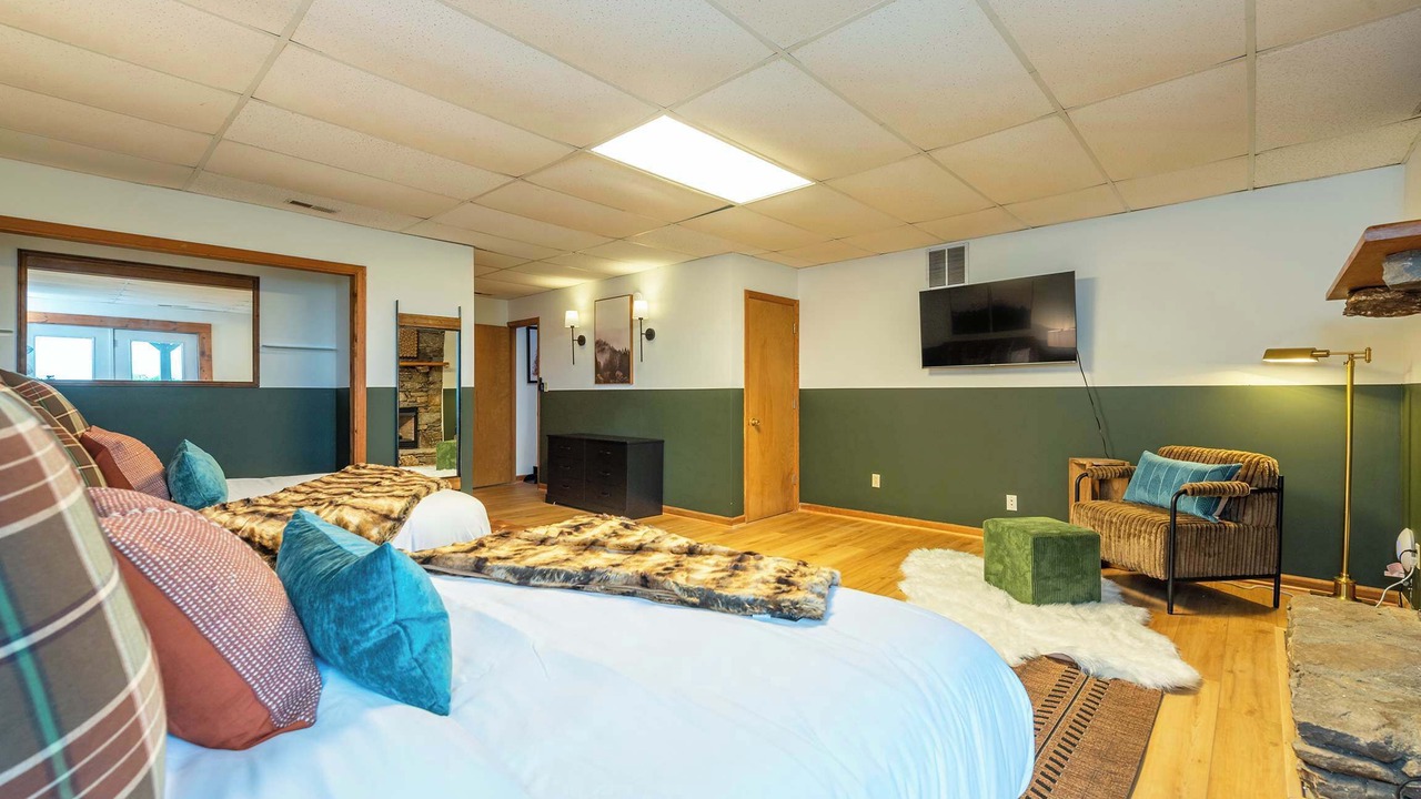 Photo of Livingroom in Fairview