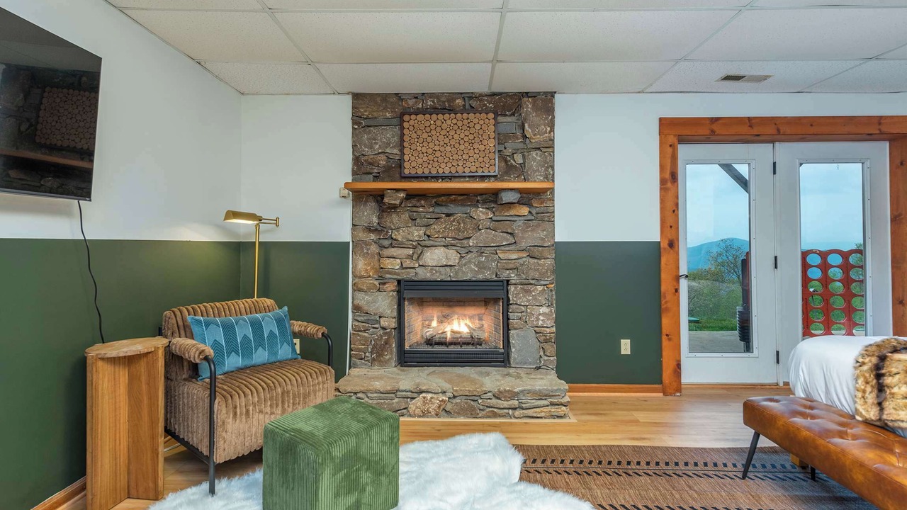 Photo of Livingroom in Fairview