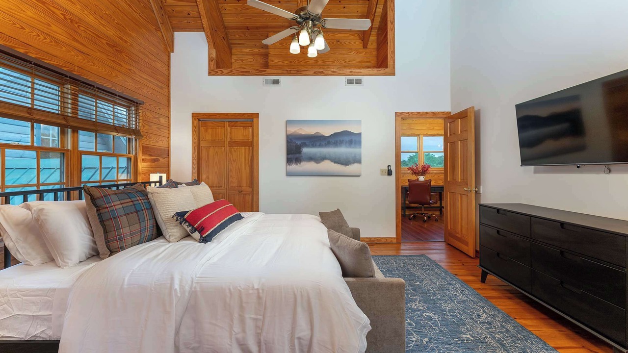 Photo of Bedroom in Arden